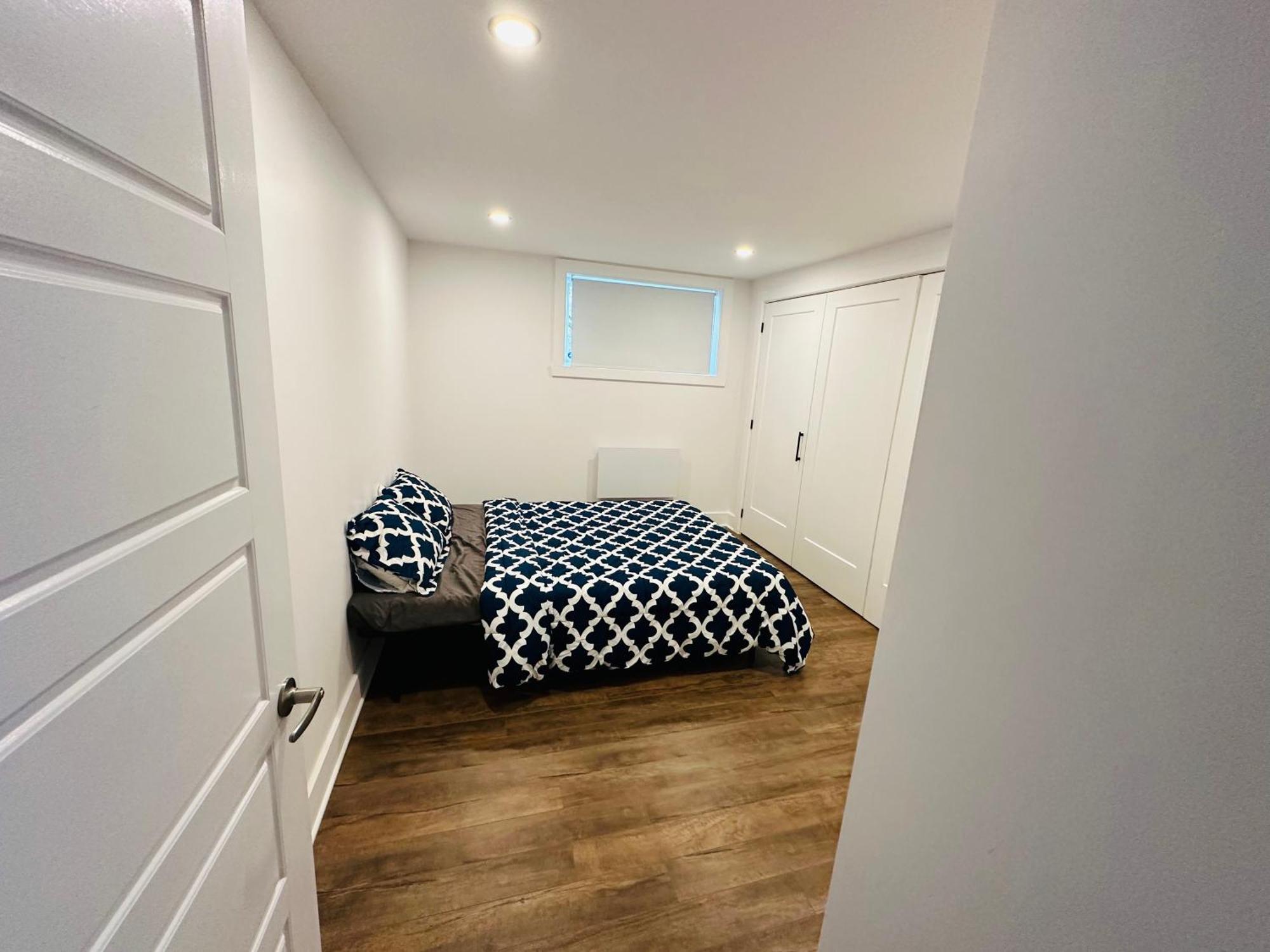Urban Retreat - 2 Bedroom, 3 Beds, 6 Guests, Free Parking Longueuil Dış mekan fotoğraf