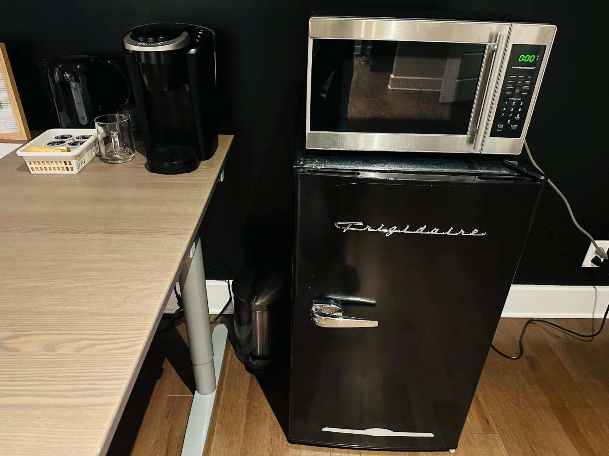 Urban Retreat - 2 Bedroom, 3 Beds, 6 Guests, Free Parking Longueuil Dış mekan fotoğraf